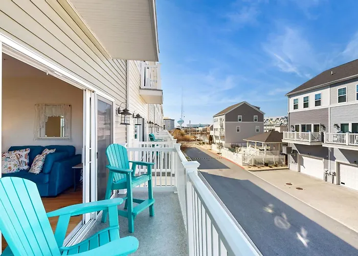 Broad Marsh Beach House II
